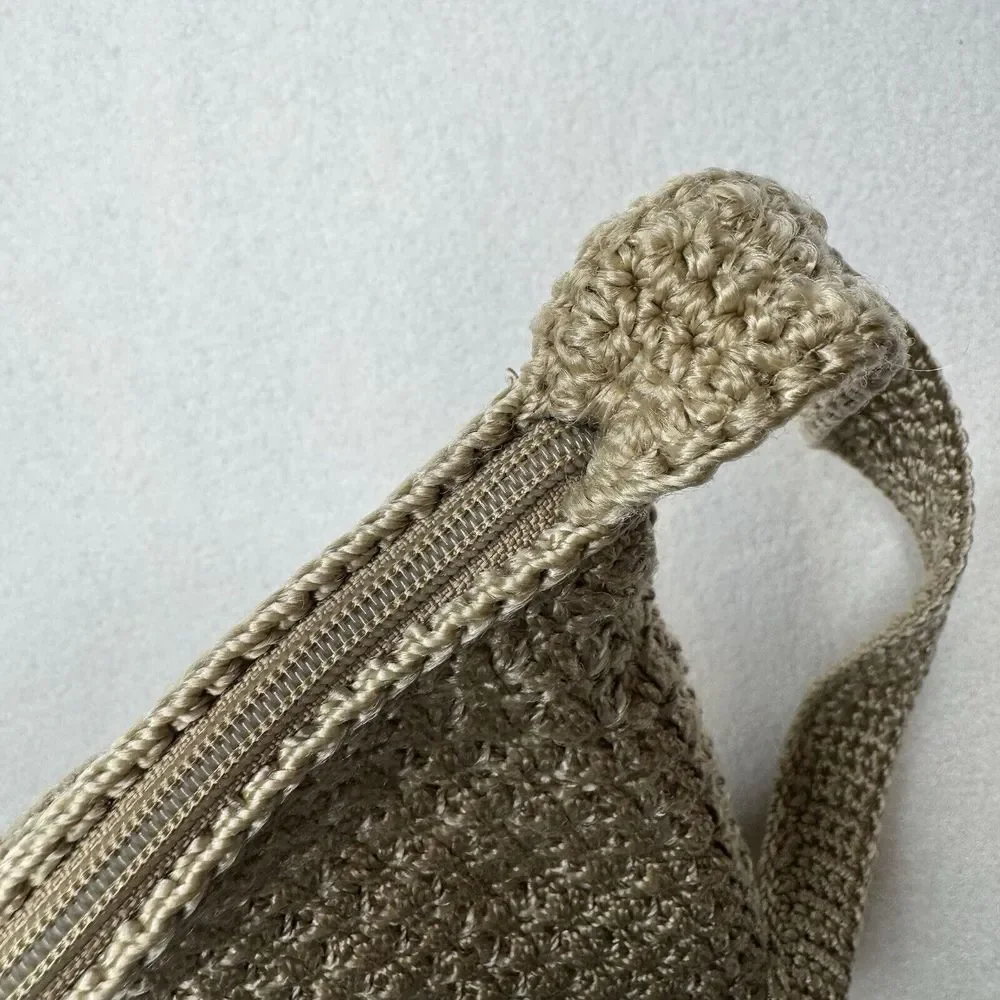 The Sak Crochet Knit Woven Boho Shoulder Handbag Taupe Lined Interior Pocket‎